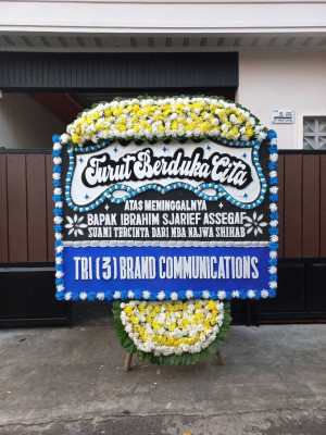 Papan Bunga Duka di Kawangkoan